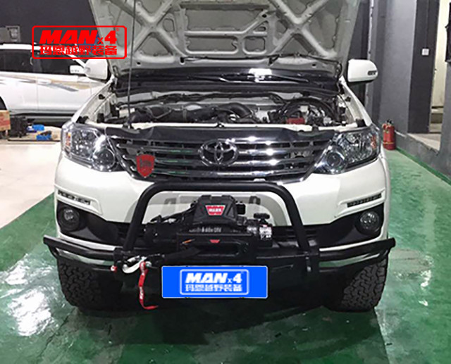 steel Front Nudge bar offroad bull bar 4x4 bumper For toyota fortuner 2016+