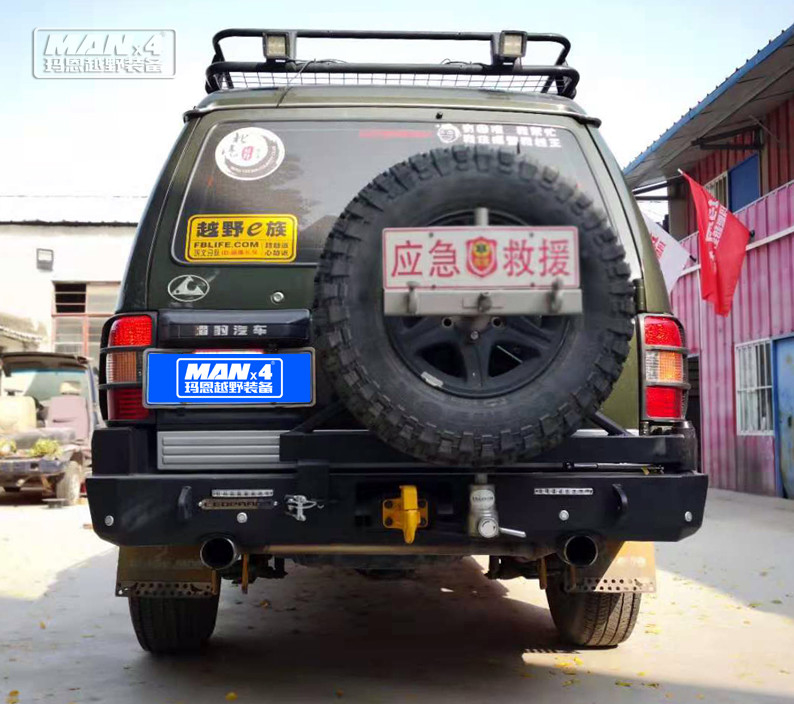 V33 MITSUBISHI Bull Bar Rear Offroad 2004 Mitsubishi Pajero Bullbar