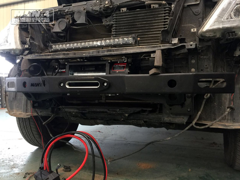 Black 2014-2018 Nissan Patrol Y62 Steel Bull Bar Winch Cradle